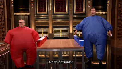 Danny DeVito joue au Flip Cup avec Jimmy Fallon - Tonight Show du 28/07 sur MCM !