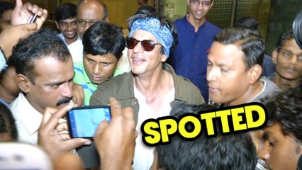 SPOTTED Shahrukh Khan At the Airport Post Dilwale Shoot Wrap-up