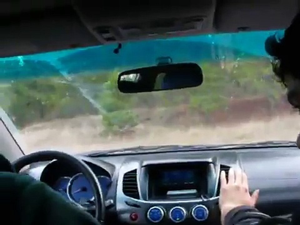 Mitsubishi Dakar L200 en el barro
