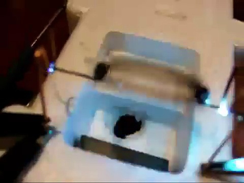 Simple DC Motor- Fun With Magnets