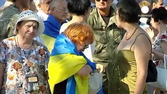 Cientos de manifestantes ucranianos protestan por la creación de una zona desmilitarizada