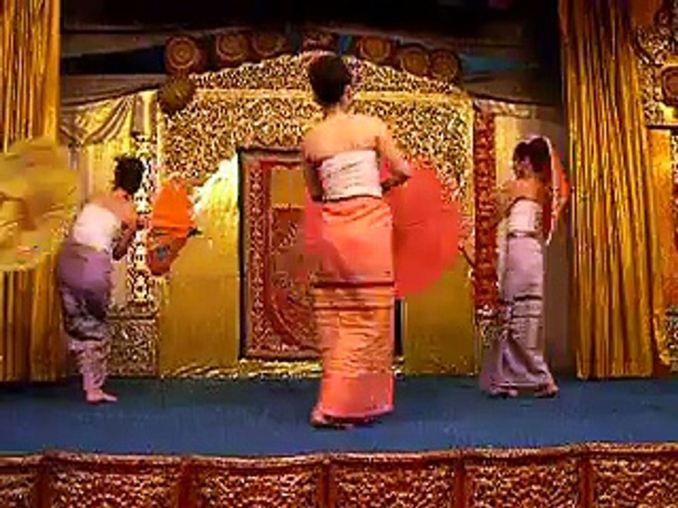 Danse thailandaise