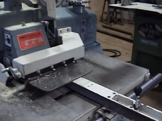 Bán máy cưa ripsaw tại Bình Dương