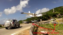 Crazy St Barth Low Approach (Spectacular low landing)