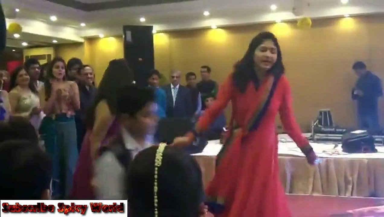 Lut Gaye (Tere Mohalle) Girls Dance on Wedding (HD) Video