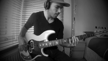 DAFT PUNK - Get Lucky [Bass Loop Solo by Miki Santamaria]