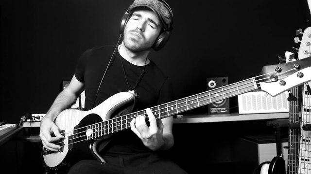 What a Wonderful World [Solo Bass Arrangement by Miki Santamaria]