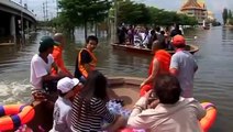 Thai floods swamp ancient temple and threaten Bangkok