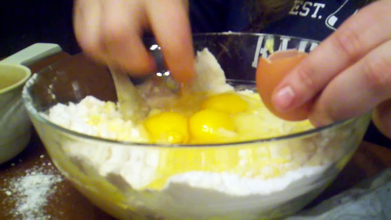 How to Make Boxed Cake Mix Taste Like Homemade