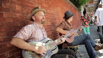 Music from New Orleans - Dave and Steve: Busking