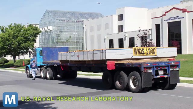 Giant Air-Hockey-Like Table Brings Physics of Space to Earth