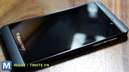 Leaked Blackberry Photos Show Streamlined Design to Match Competition