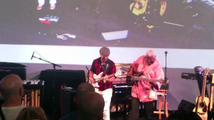 Abraham Laboriel & Miki Santamaria - Impromptu Jam (day 2)