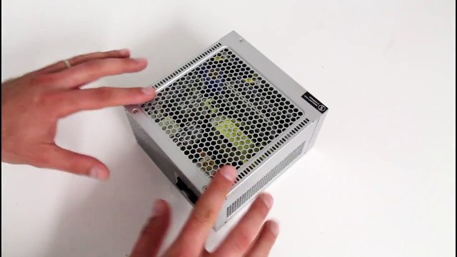 [Cowcot TV] Présentation alimentation SilverStone Nightjar 520