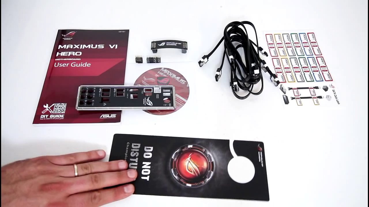 [Cowcot TV] Présentation carte mère Asus Maximus VI HERO