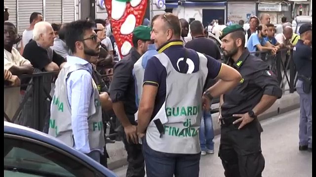 Napoli - Agguato in Piazza Mancini: un morto e un ferito -live- (30.07.15)