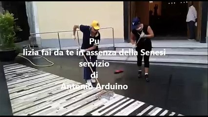 Aversa (CE) - Movida, pulizia "fai da te" dei residenti di Via Seggio (28.06.15)