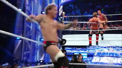 WWE: los 24 golpes más explosivos contra la lona (VIDEO)