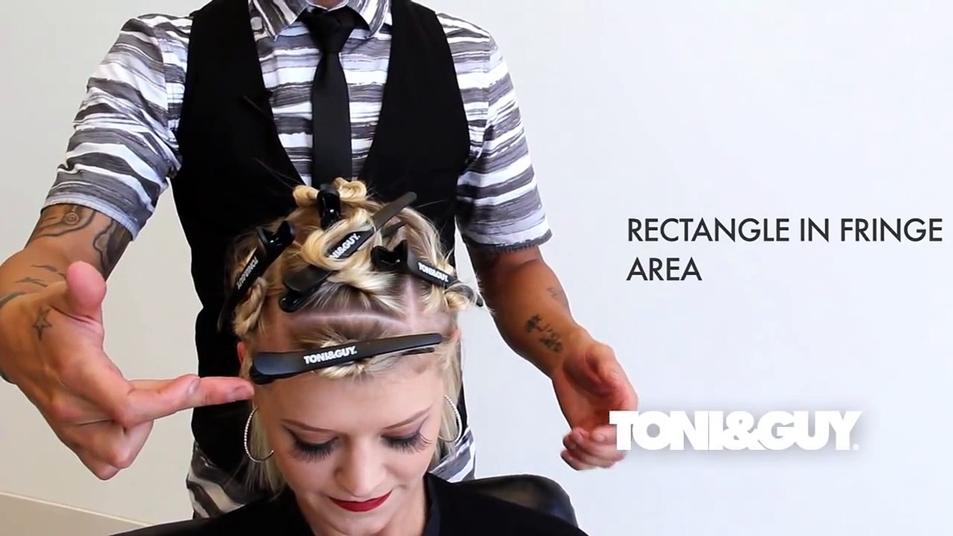 How to Color & Highlight Hair | TONI&GUY Hair Color Technique [Platinum  blonde / Champagne blonde] - video Dailymotion