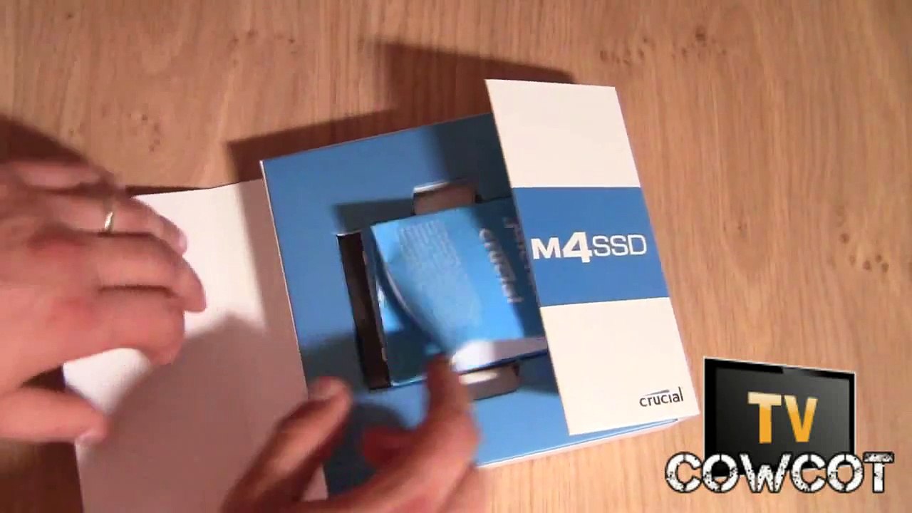 [Cowcot TV] Démontage, déballage SSD Crucial M4 256 Go