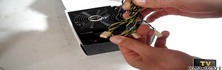 Déballage alimentation Scythe Stronger 700 watts