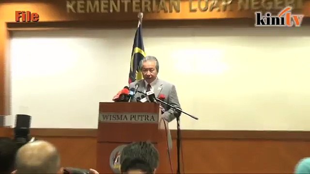 Anifah attacks Mahathir for 'smearing M'sia'