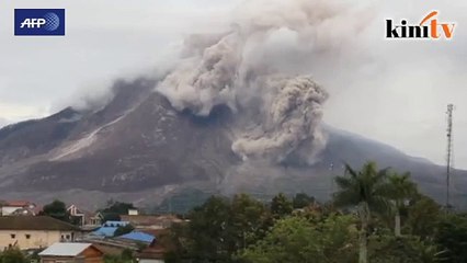 Gunung Sinabung terus aktif, lebih 10 ribu larikan diri