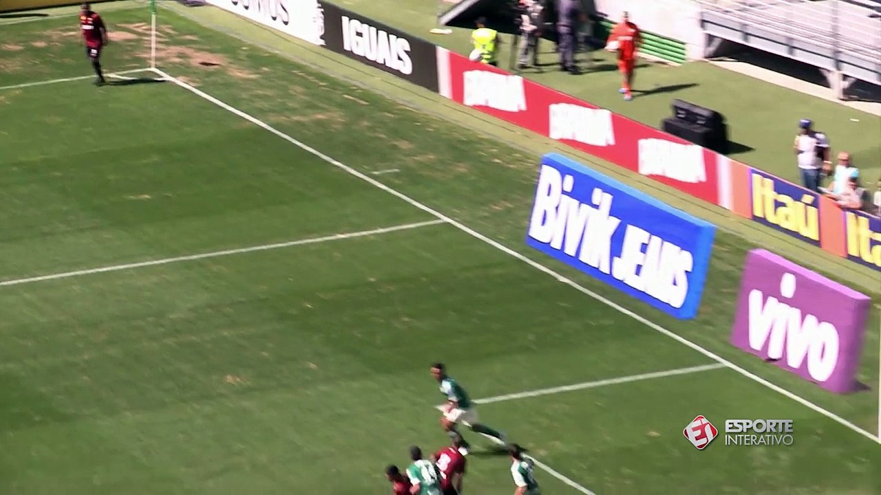 Aula de futebol: no Noite dos Craques, Zico e Rivellino dão dicas aos jogadores!