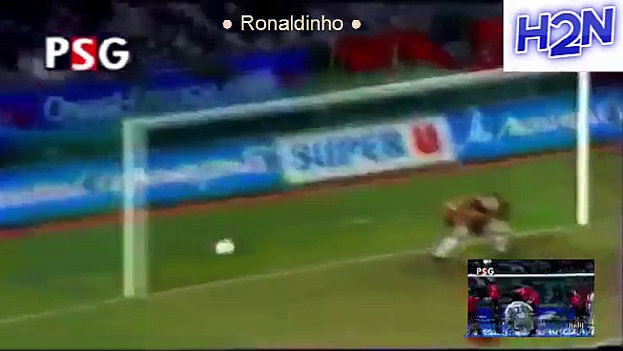 Football : Ronaldinho The Young Ronaldinho ● Crazy Skills Show ● PSG