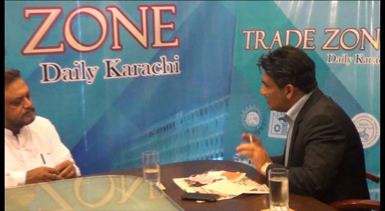 A.K Memon hosting forum Jamil Paracha - Chairman Sindh Tajir Ittehad discussing at Trade Zone Forum.