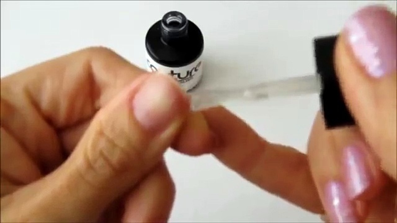 Gel Nail Polish Application Tutorial