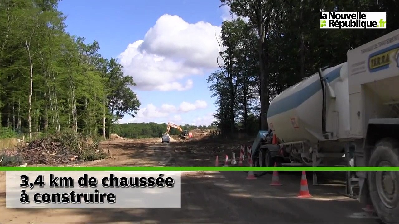 VIDEO41. Cellettes. Les monstres mécaniques à l'oeuvre sur la déviation