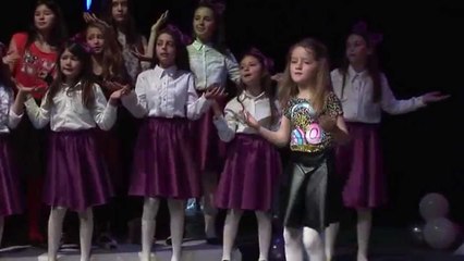 Urtina Ramadani - Super familja DIAMOND FEST 2015