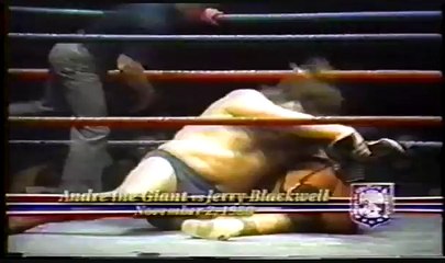 Crusher Blackwell vs Andre The Giant