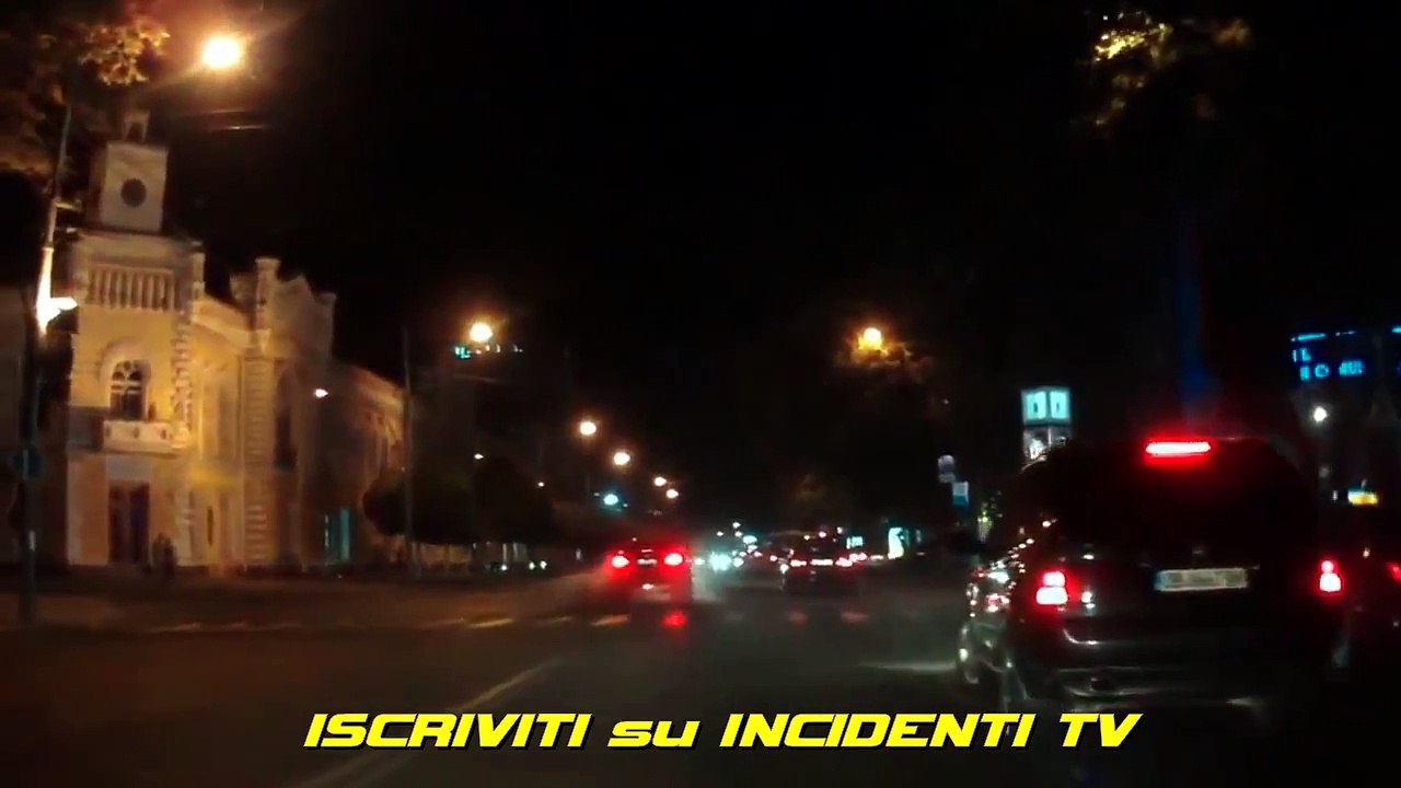 INCIDENTI STRADALI in RUSSIA №8 HD 2015 CAR CRASH 2015