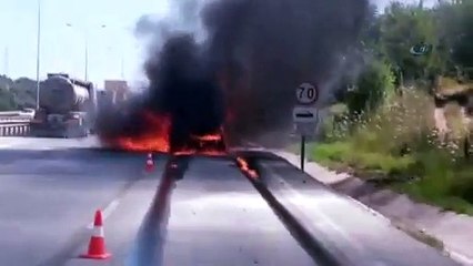 Seyir halindeki kamyon işte böyle yandı