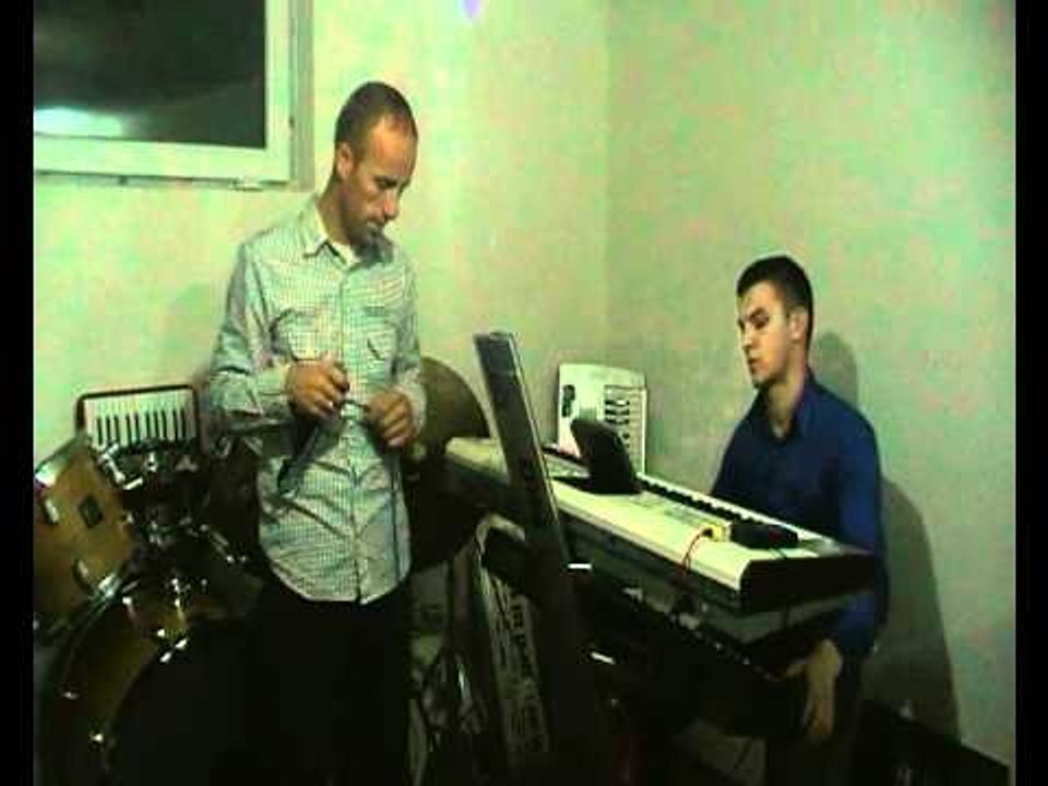Agron uksmajli kur e pash at vajzen te shkolla sintash durim sadikaj