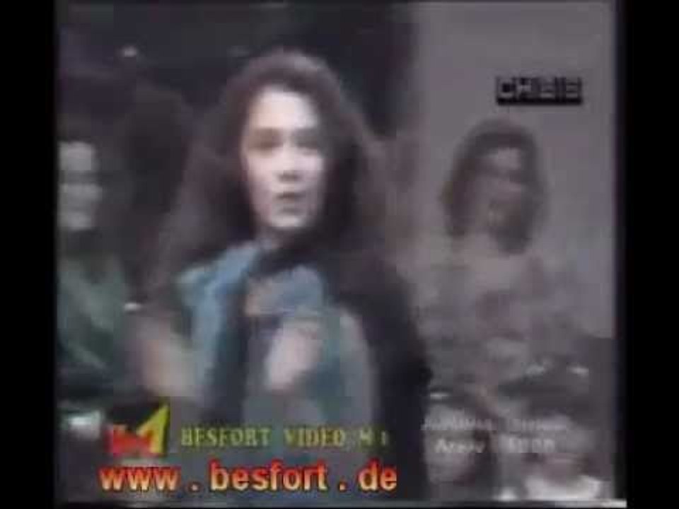 Adelina Ismaili - Tavolina e gjorë - 1988