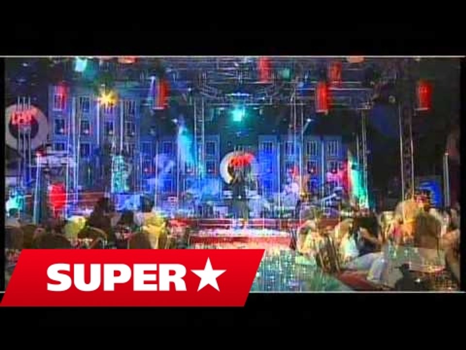 Gena - Te dashuroj (Live)