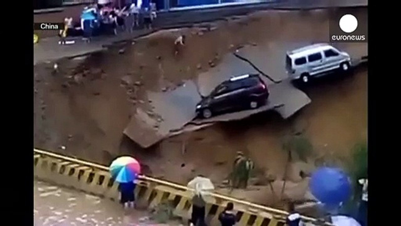 Китай, Мьянма, Индия, Непал борются с наводнениями и оползнями