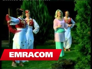 Télécharger la video: Here Lyps here mbret - Shyhrete Behluli & Mahmut Ferati - Here lyps,here mbret... (Official)