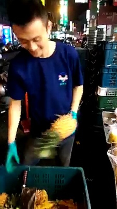 熊敏皇冠 peel pineapple