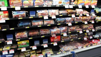 USA : Pour sa vidéo de campagne, le Républicain Ted Cruz fait griller du bacon sur le canon de son fusil