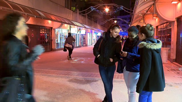 Nos ados sont comme ça - Une fête réussie