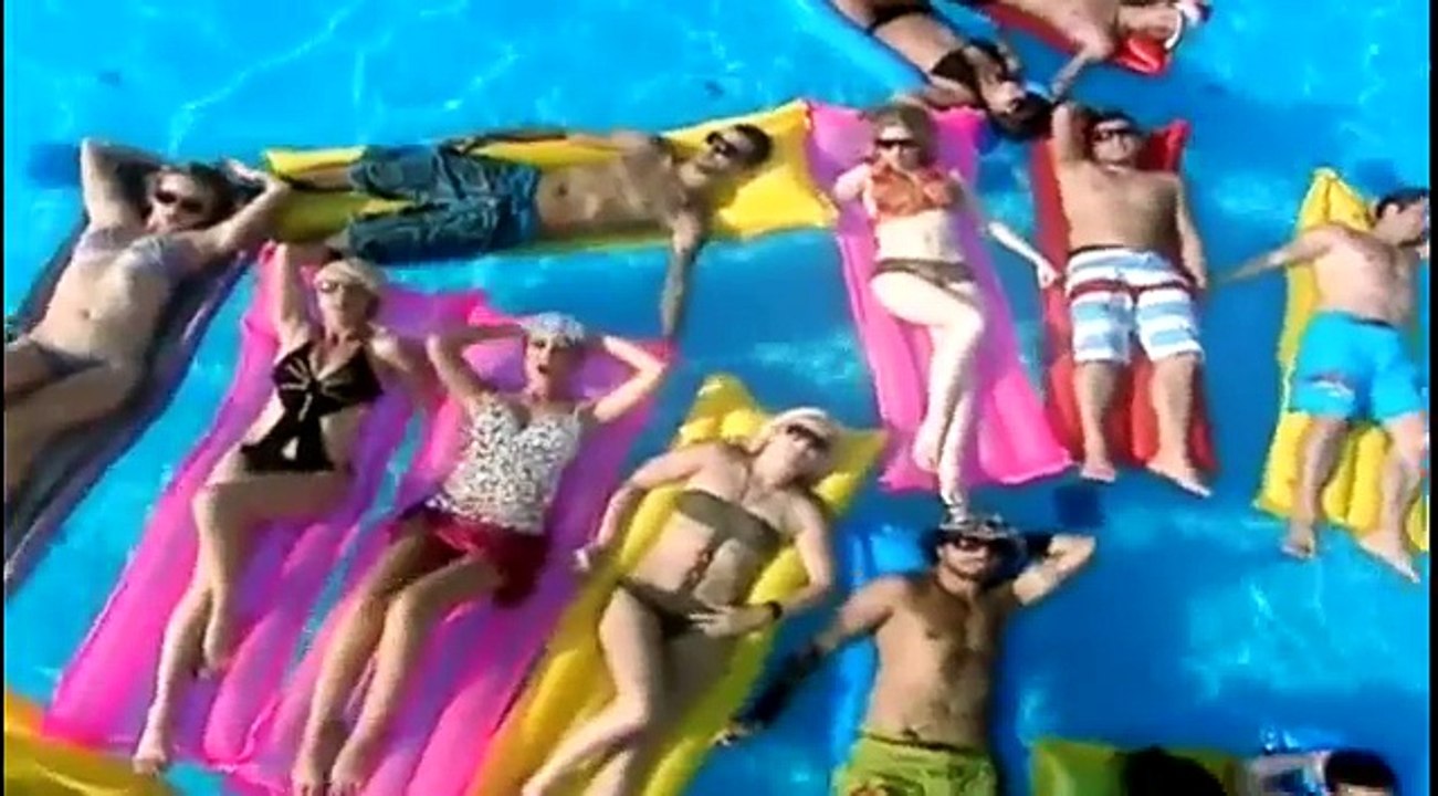 Petek Dinçöz FREKANS ViDEO Klibi 2008 ** Son KLiP **