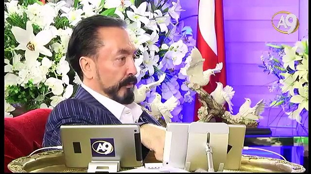 YPG, PYD=PKK'dır ve terör örgütleridir, aksini söyleyen suç işler ve terörü desteklemiş olur.