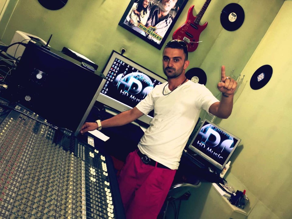 Ariani - I'm a Gangsta (Official Song 2013)