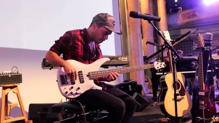 Miki Santamaria - Demo Yamaha TRBX [Yamsession 2014 - Madrid, Spain]