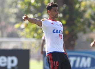 Ederson marca primeiro gol pelo Fla em jogo-treino no Ninho