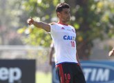 Ederson marca primeiro gol pelo Fla em jogo-treino no Ninho